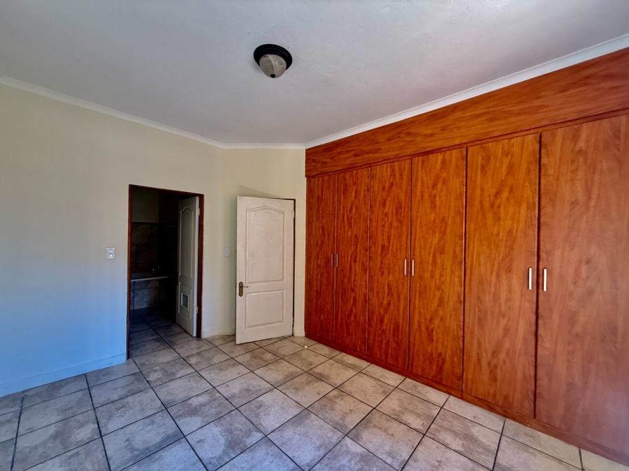 To Let 3 Bedroom Property for Rent in Landsmeer Residential Estate North West